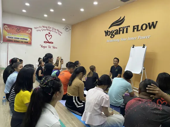 YOGA TỪ TÂM